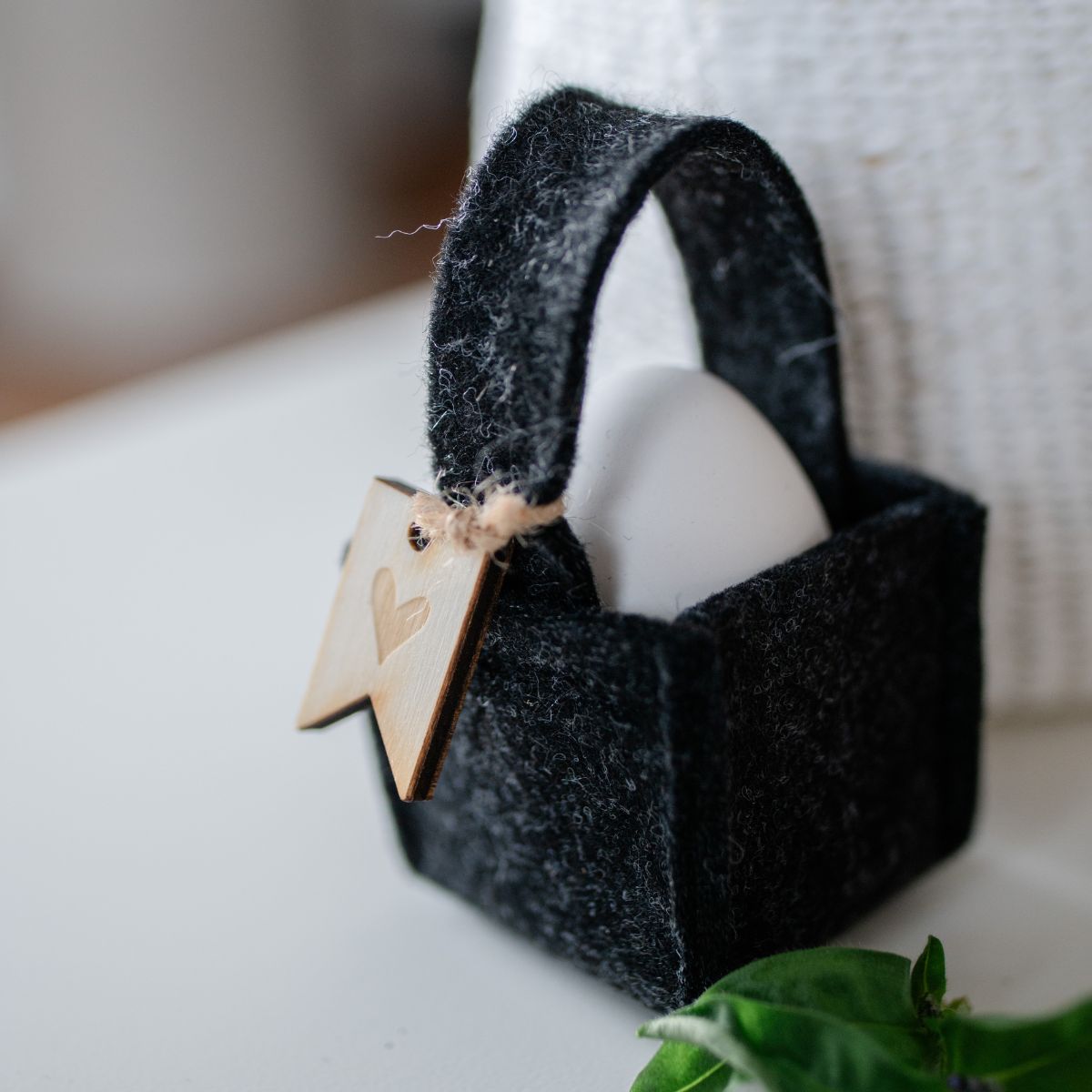 Mini Ei in Filztasche