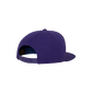Snapback mit Farbkontrast purple